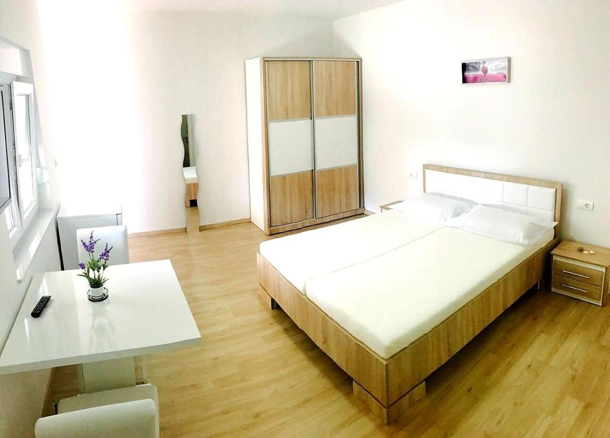 Apartmani Maki Omiš Extérieur photo