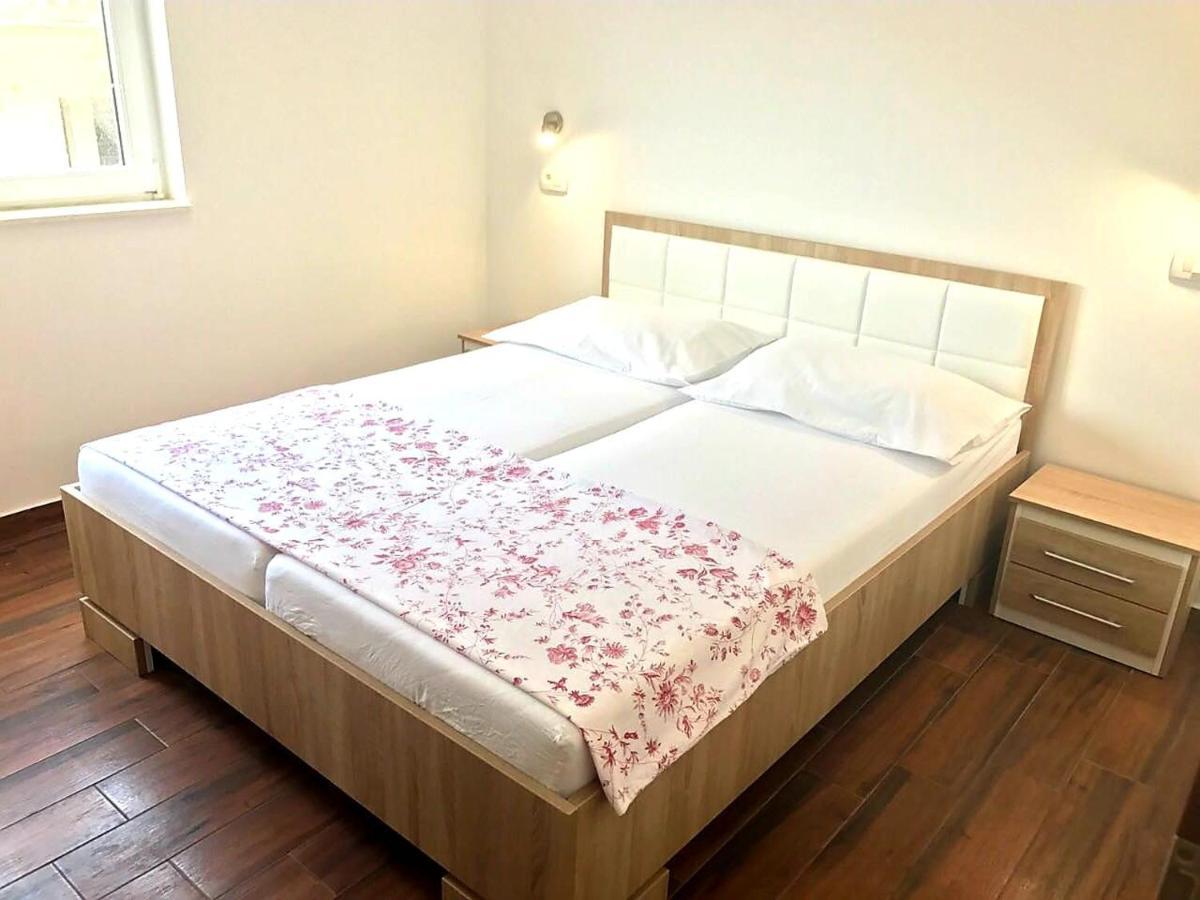 Apartmani Maki Omiš Extérieur photo